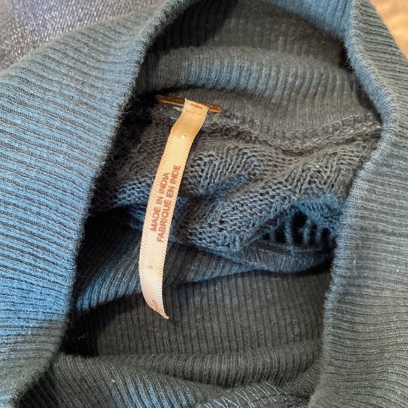 Free People Sunday Funday Emerald Bell Sleeve Top - Picture 7 of 7